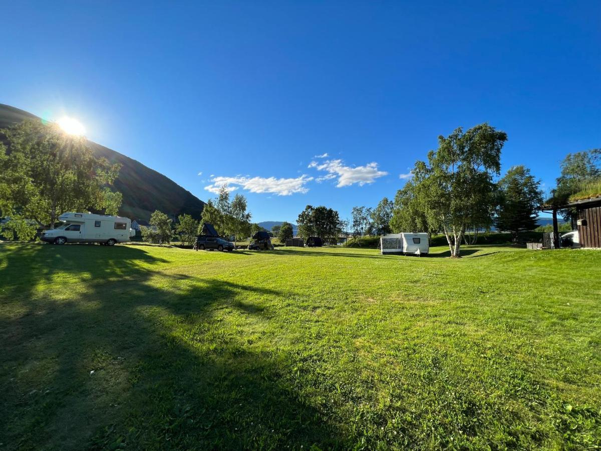 Vistdal Camping Myklebostad  エクステリア 写真