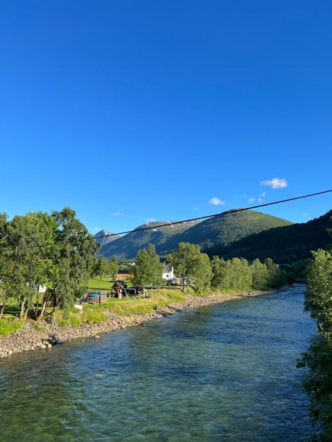 Vistdal Camping Myklebostad  エクステリア 写真