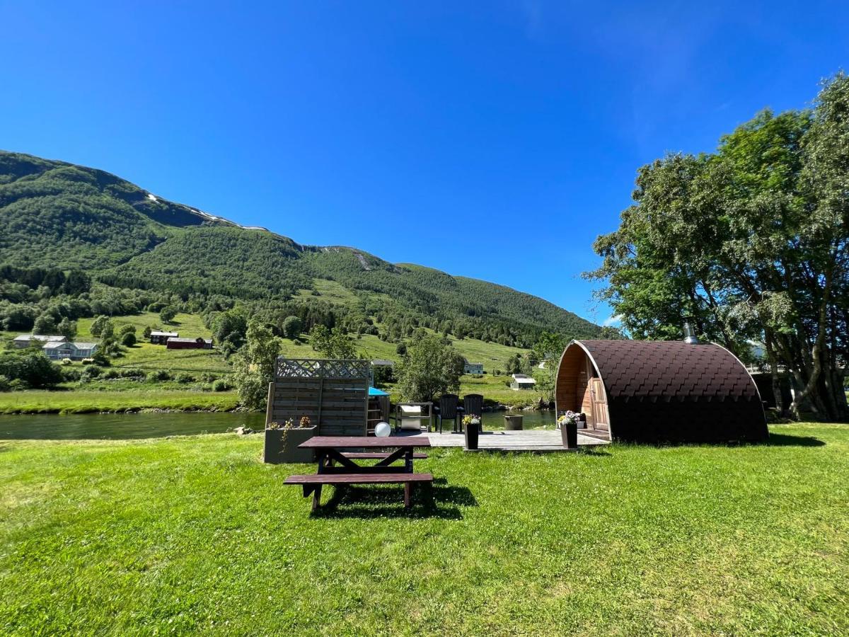 Vistdal Camping Myklebostad  エクステリア 写真