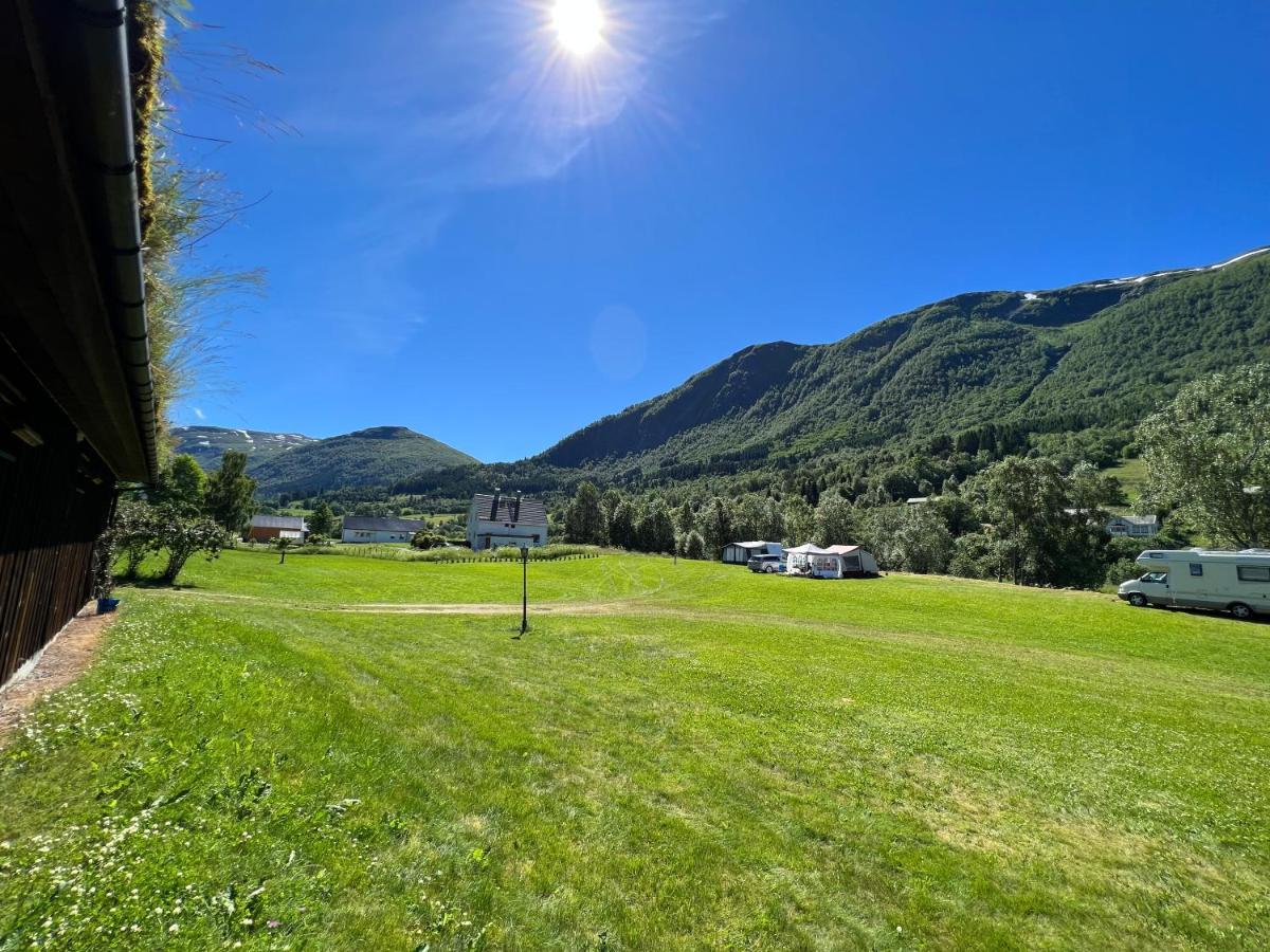 Vistdal Camping Myklebostad  エクステリア 写真