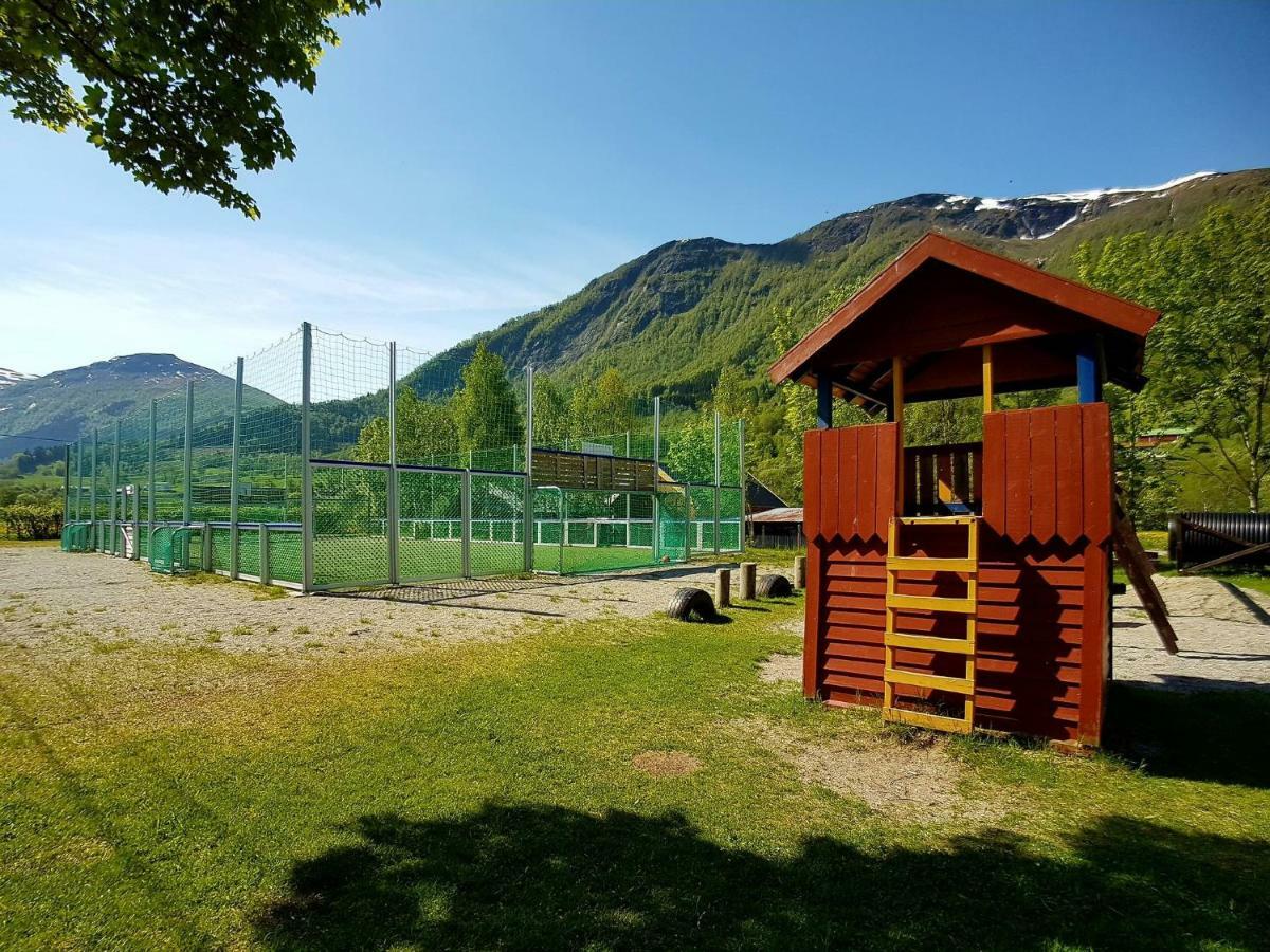 Vistdal Camping Myklebostad  エクステリア 写真